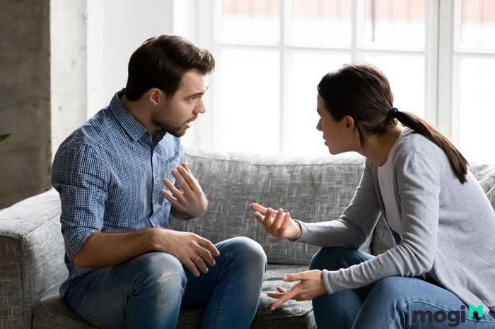Kình Dương ở cung Phúc Đức khiến mối quan hệ trong gia đình thường xuyên xảy ra mâu thuẫn và tranh cãi, ít khi hòa thuận.