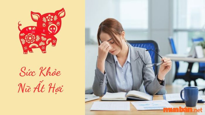 Sức khỏe của nữ mạng Ất Hợi trong năm 2024 sẽ gặp phải nhiều thử thách, khi thường xuyên cảm thấy mệt mỏi và không khỏe.
