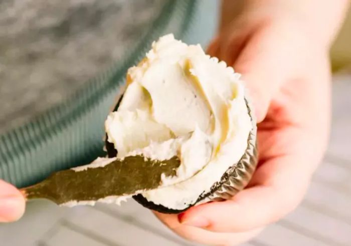 Applying Frosting to Cupcakes