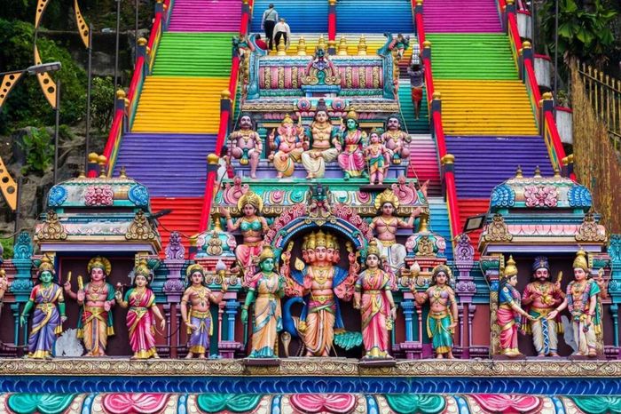 Động Batu ở Malaysia - Điểm đến linh thiêng và kỳ vĩ