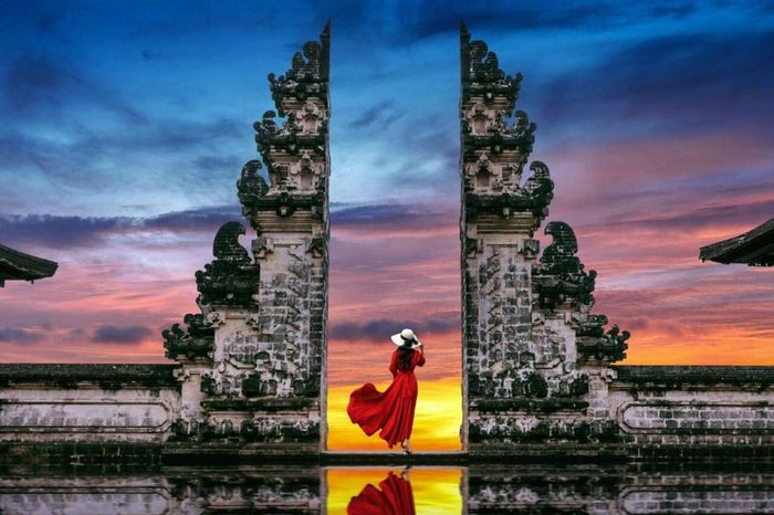 Chụp ảnh tại cổng trời Pura Lempuyang - Một địa điểm không thể bỏ qua khi đến Bali