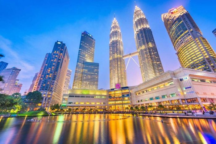 Tháp đôi Petronas - Biểu tượng của Kuala Lumpur