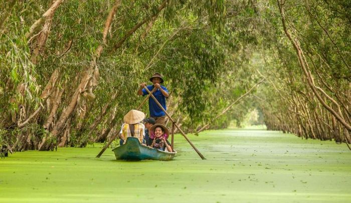Khám phá du lịch miền Tây