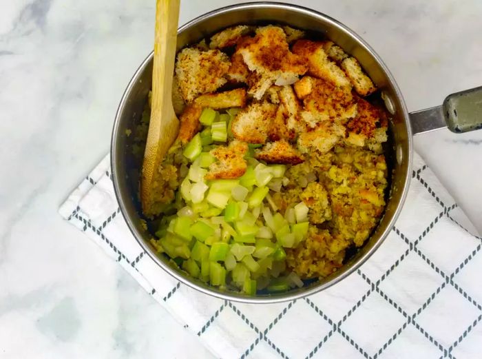 Stuffing ingredients in the pan