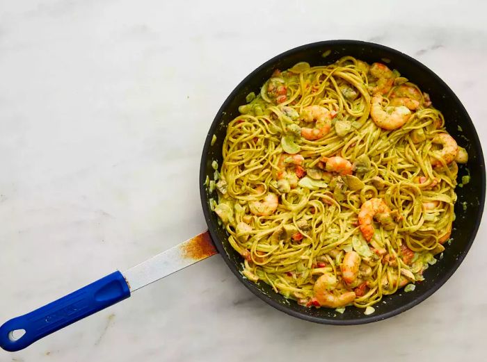 shrimp pasta in creamy pesto sauce