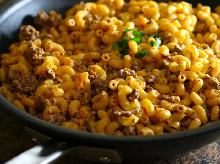 Skillet Mac and Cheese with Ground Beef