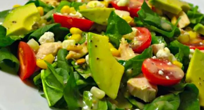 Spinach Salad with Chicken, Avocado, and Goat Cheese