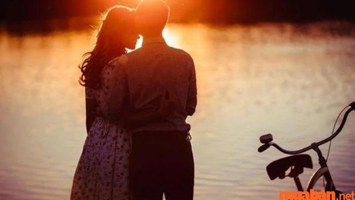 Đường tình duyên của họ thường thuận lợi, nhiều cơ hội đến với họ trong suốt cuộc đời.