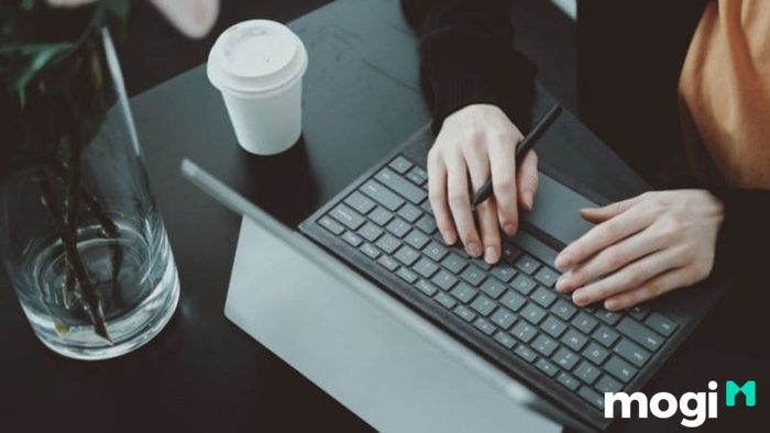 Người mang mệnh Thủy thường chọn các ngành nghề nghiên cứu, học thuật...