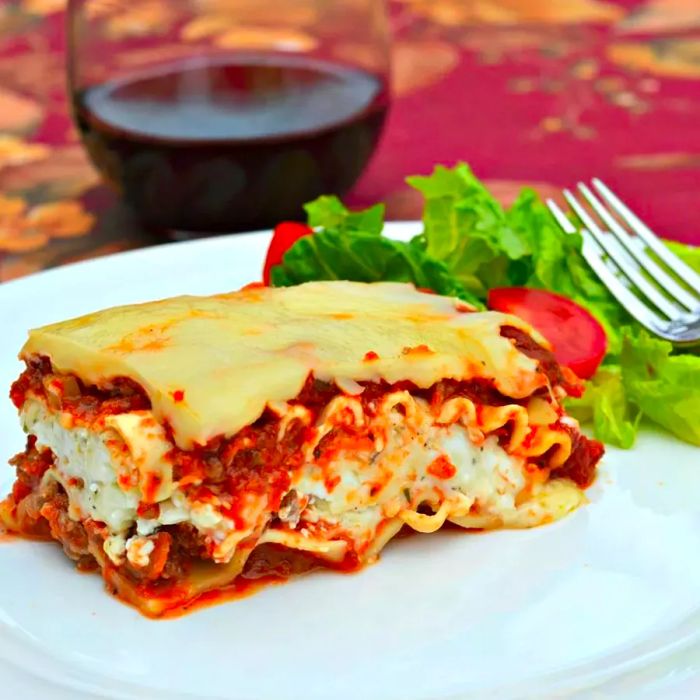 Classic and Easy Meat Lasagna