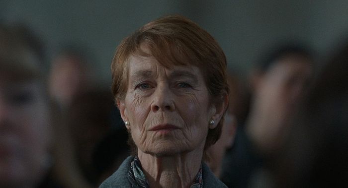 Celia Imrie trong The Diplomat
