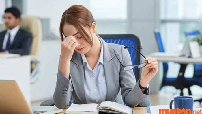 Họ dễ căng thẳng và mệt mỏi vì không kiểm soát được cảm xúc, điều này có thể ảnh hưởng đến sức khỏe của họ.