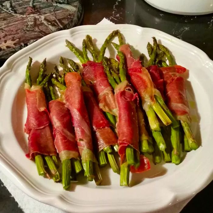 Asparagus Wrapped in Crisp Prosciutto