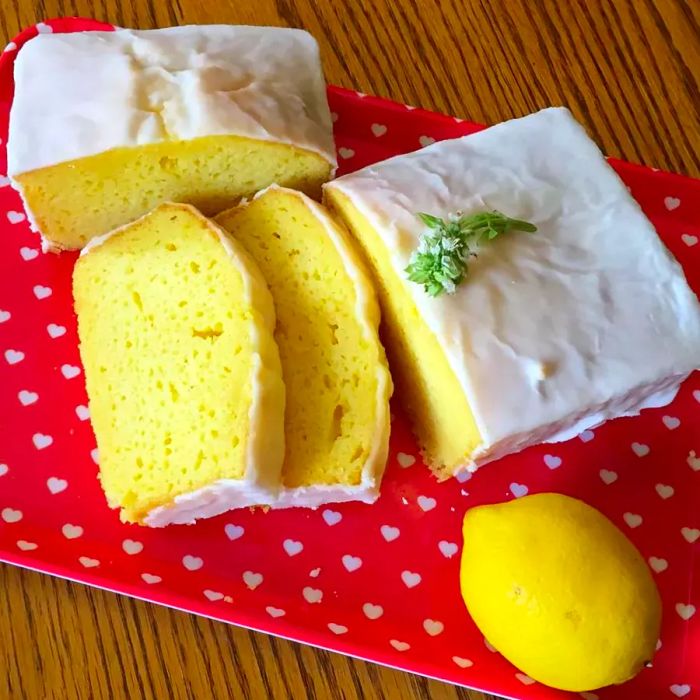 Copycat of Starbucks Lemon Bread