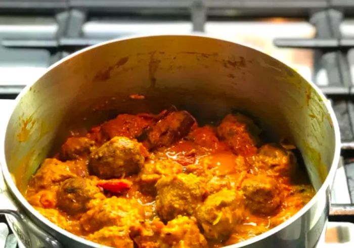 Easy Vegetarian Kofta Curry