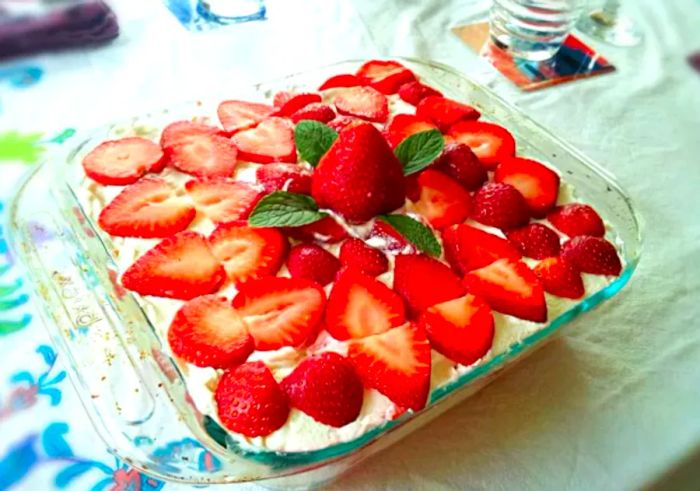 Strawberry Tiramisu Without Eggs