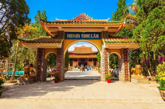 Thiền viện Trúc Lâm