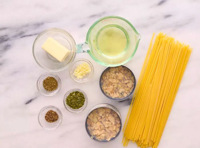 Essential Ingredients for Linguine with Clam Sauce