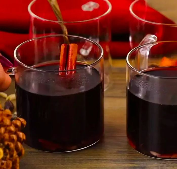 Swedish Christmas Mulled Wine