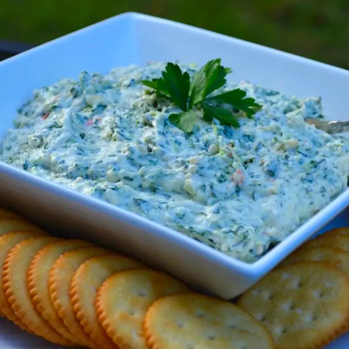 No-Cook Spinach Artichoke Dip That’s Simply Amazing