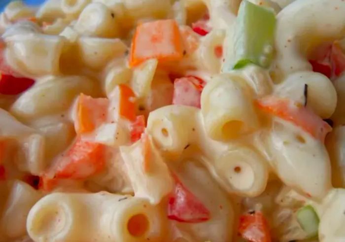 Rich and Creamy Macaroni Salad