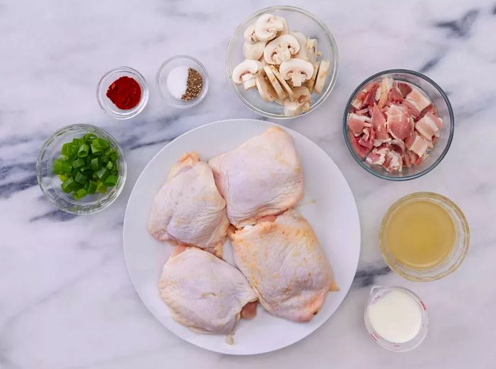 Ingredients for Keto Smothered Chicken Thighs