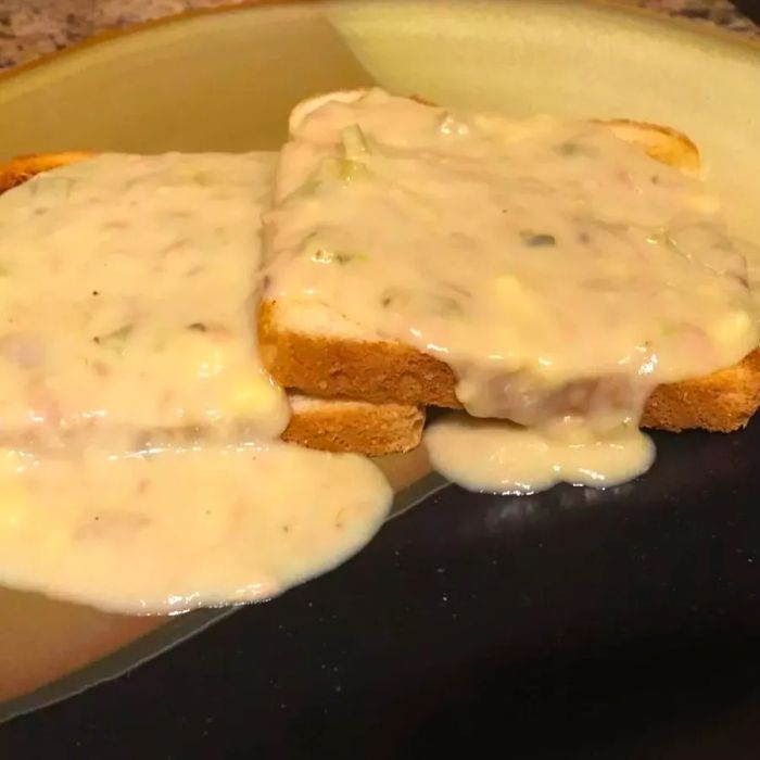 Creamed Tuna on Toast