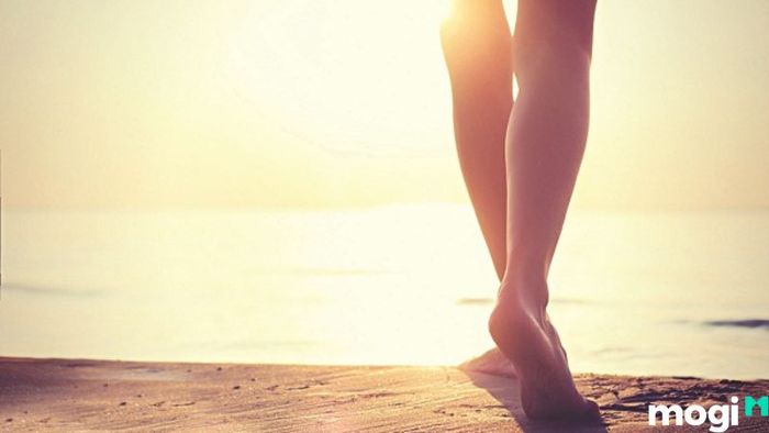 Cross-legged walk