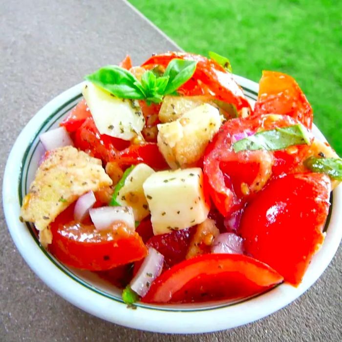 Bruschetta Salad