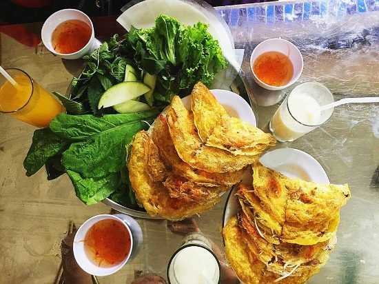 snack restaurant in Hanoi