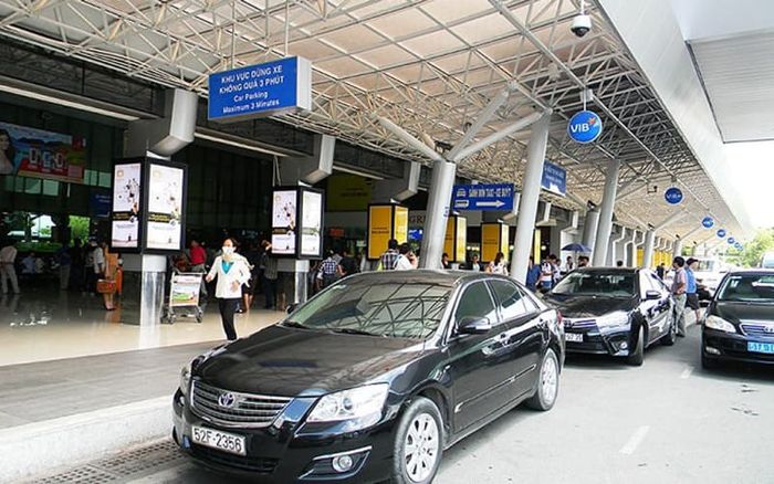 Taxi đưa đón sân bay Nội Bài