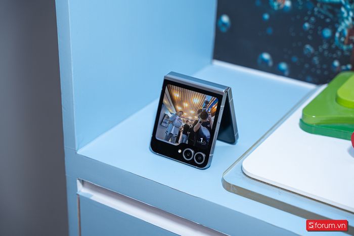 Galaxy Z Flip FE dự kiến sẽ có mức giá hợp lý