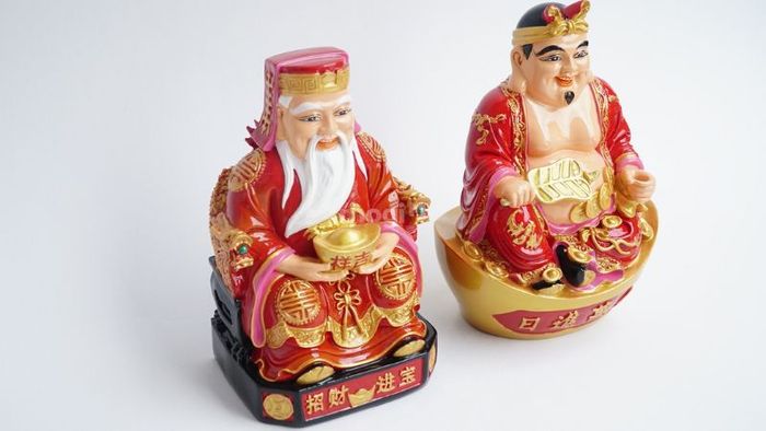 Tượng ông Địa và thần Tài