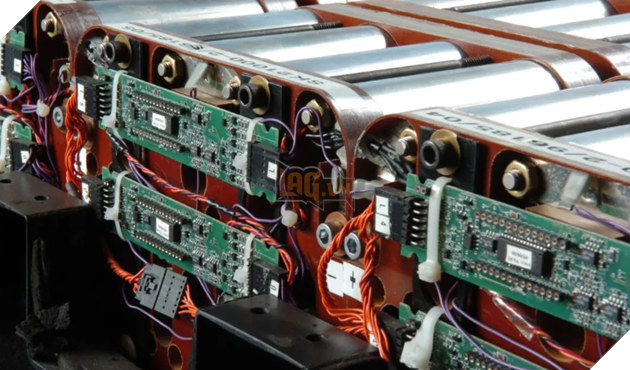 Hệ Thống AI Cảnh Báo Sớm Cháy Pin Lithium-Ion Đã Được Phát Triển Thành Công