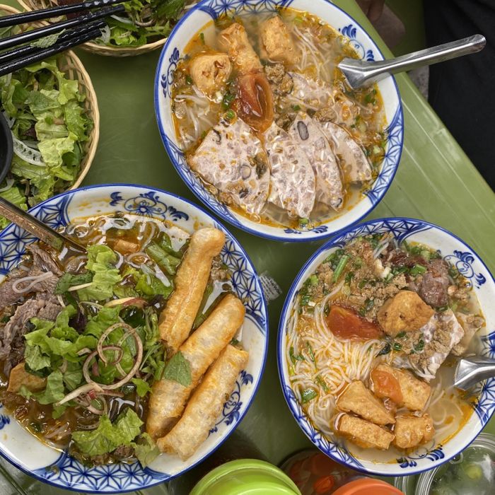 Quán bún riêu ngon tại Hà Nội