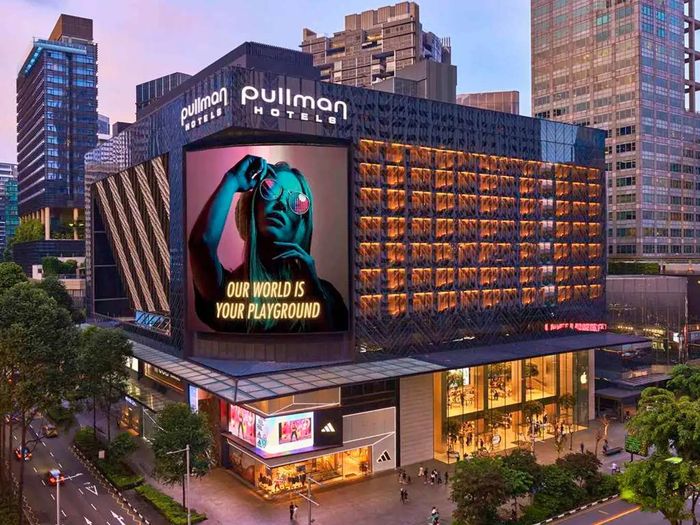 Pullman Singapore Orchard Hotel Building