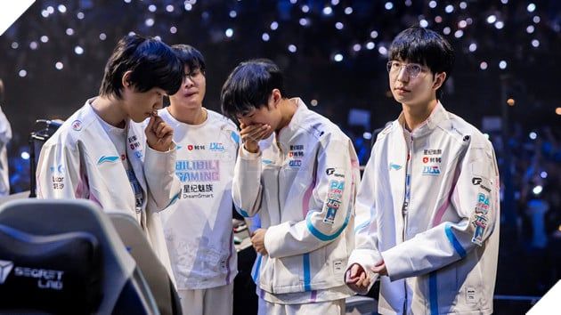 LMHT: LPL tiết lộ mức lương khủng của Knight, vượt qua tổng thu nhập của 5 đội tuyển cộng lại