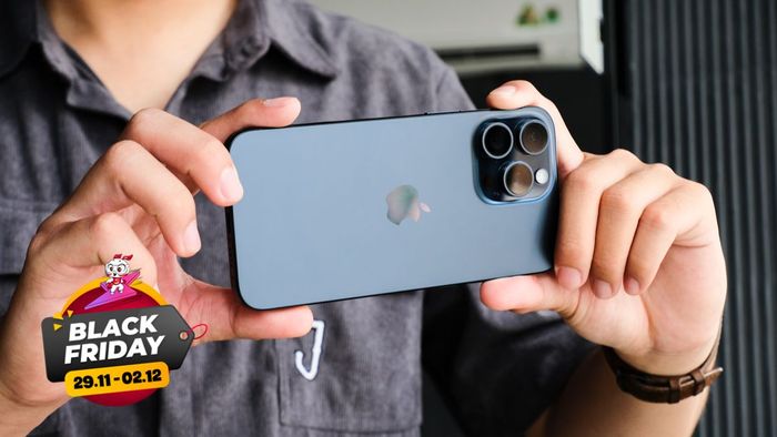 Khuyến mãi sốc iPhone 15 Pro Max 256GB dịp Black Friday 2024