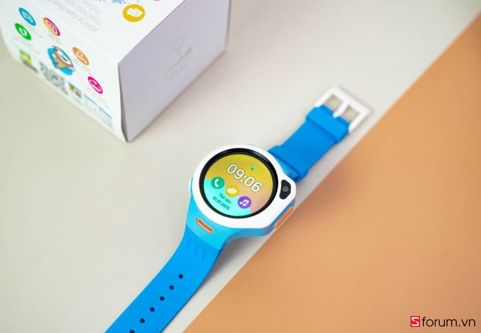 Myalo KidsPhone K84 có kiểu dáng trẻ trung, bắt mắt, là lựa chọn tuyệt vời cho các bé yêu thích sự năng động.