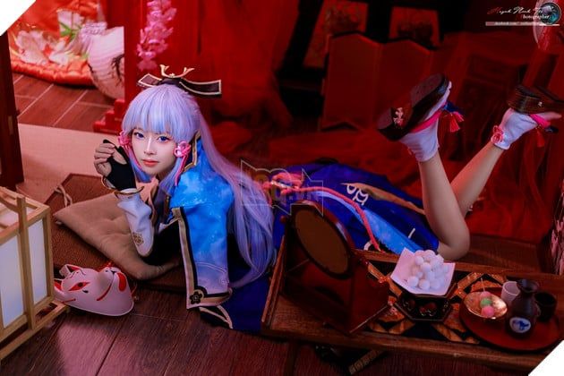 Hãy chiêm ngưỡng bộ cosplay Ayaka đầy sắc nét và tinh tế của cosplayer người Việt này.