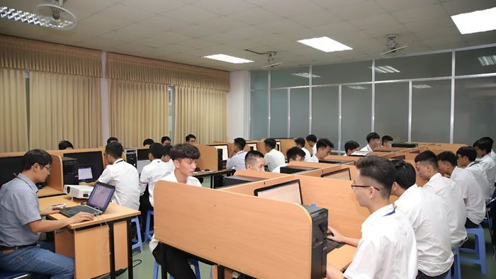 Các ngành nghề kinh doanh hiện nay - Lĩnh vực Công nghệ thông tin