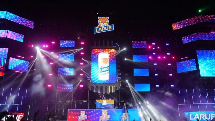 Đại hội Larue Lumifest Countdown 2025 tại Đà Nẵng