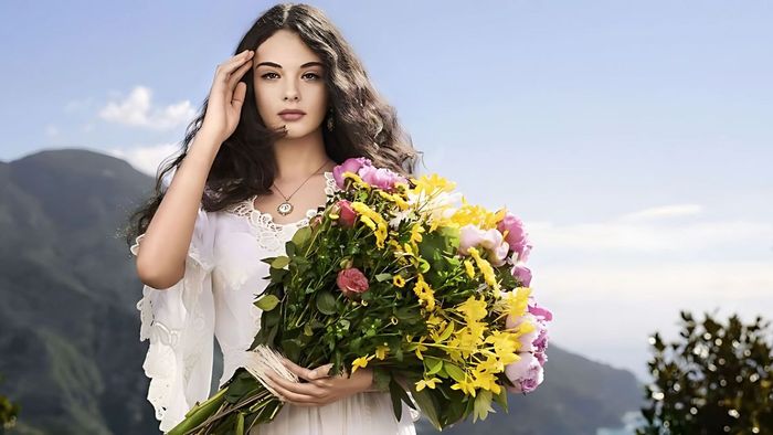 Gái nước nào đẹp nhất: Ý