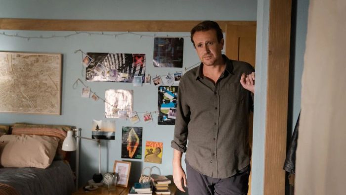 Jason Segel trong Shrinking