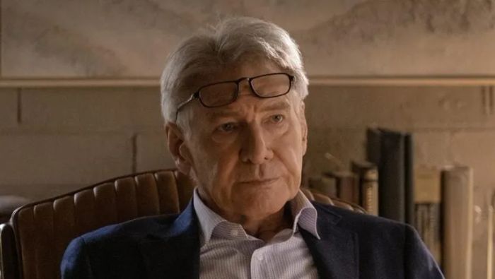 Harrison Ford trong Shrinking