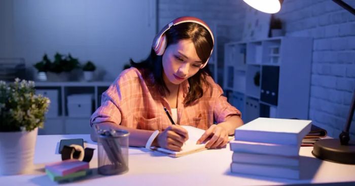 Thời gian luyện thi SAT thích hợp