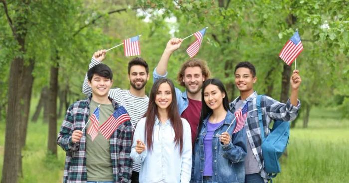 Các trường đại học hàng đầu ở Mỹ yêu cầu SAT