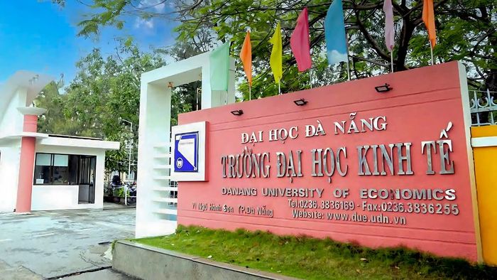 Khái niệm về đại học và sự phân biệt giữa đại học và trường đại học