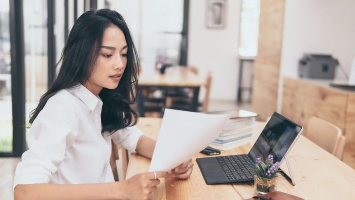 Con gái có nên học ngành Thương mại điện tử và bí quyết thành công thứ ba là gì?