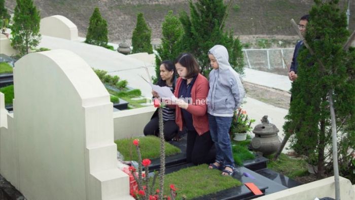 Ý nghĩa của lễ tạ mộ cuối năm